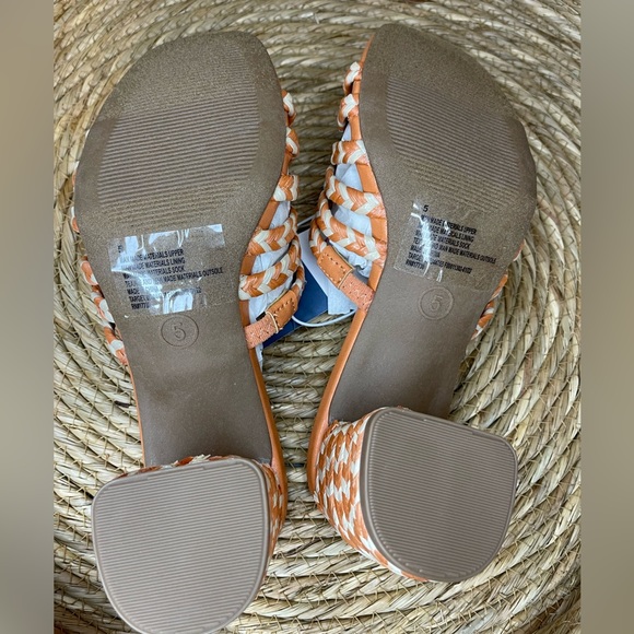 Universal Thread - Women’s Block Heal Sandals - Orange cream - Size 5 NWT - Picture 4 of 6